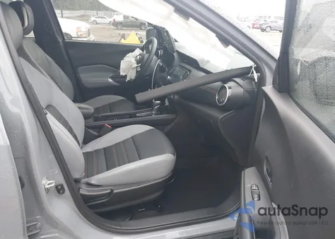 2021 Nissan Kicks Sr Xtronic Cvt из США, поврежденный, VIN 3N1CP5DVXML498960